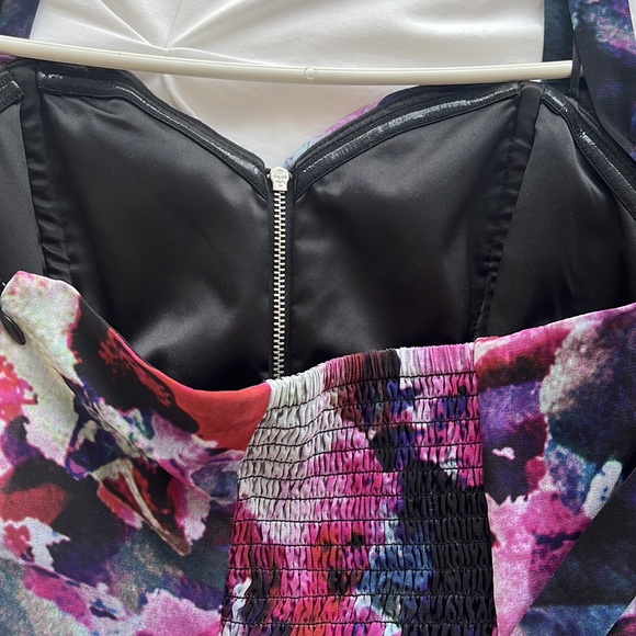 Guess Floral Corset Dress - Size 6 - Picture 7 of 8